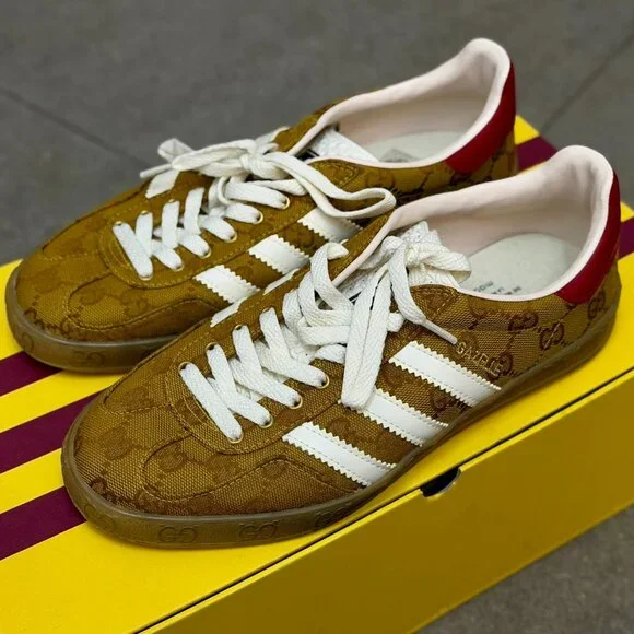adidas gazelle silver green womens Adidas x Gucci Gazelle Yellow – SNEAKERSPOT main image 1